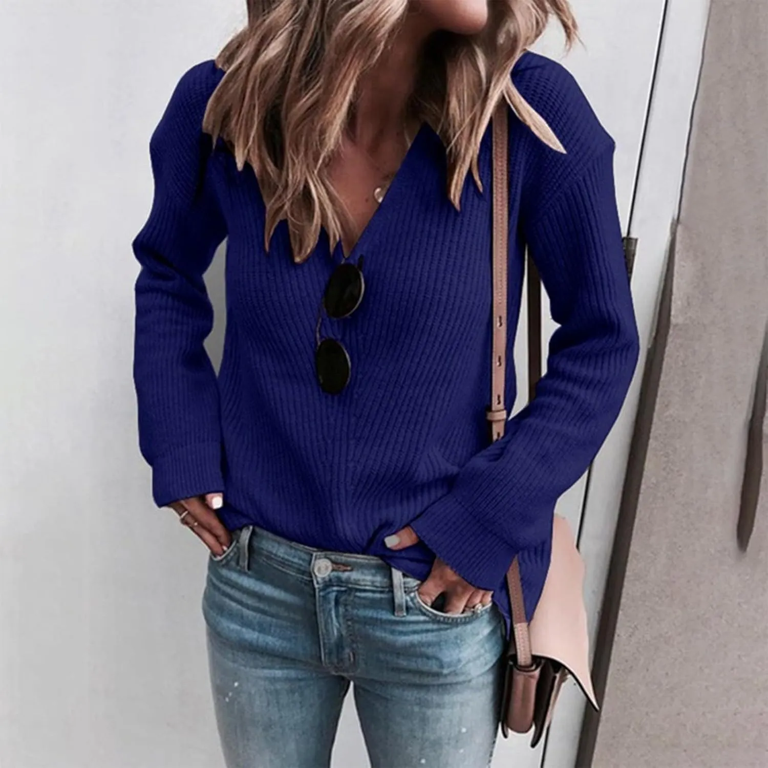 Gumipy Womens V Neck Sweaters Cable Knit Oversized Sweaters Trendy Long Sleeve Tunic Sweaters Soft Chunky Sweater Pullover