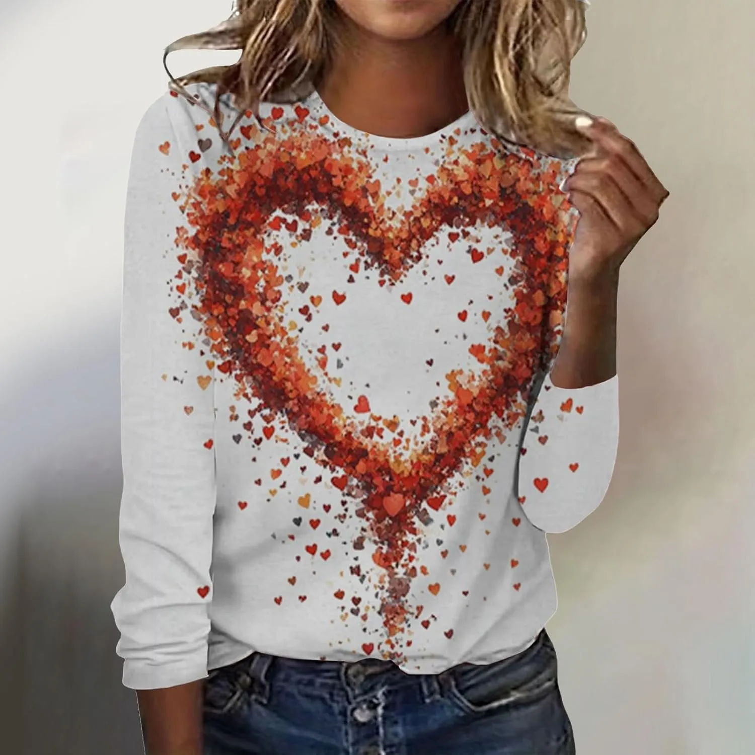 Womens Valentines Shirt Love Heart Print Long Sleeve Crewneck Sweatshirt Loose Casual Fit Basic 2025 Spring Pullover